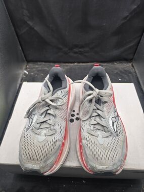 Saucony‎ Men's Light Gray and Red Running Shoes